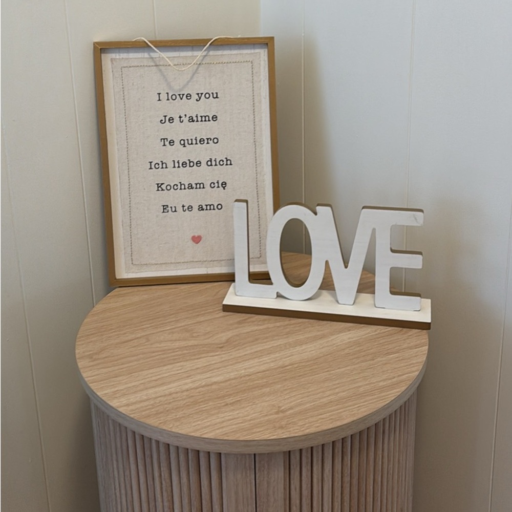 NWT Love Decor